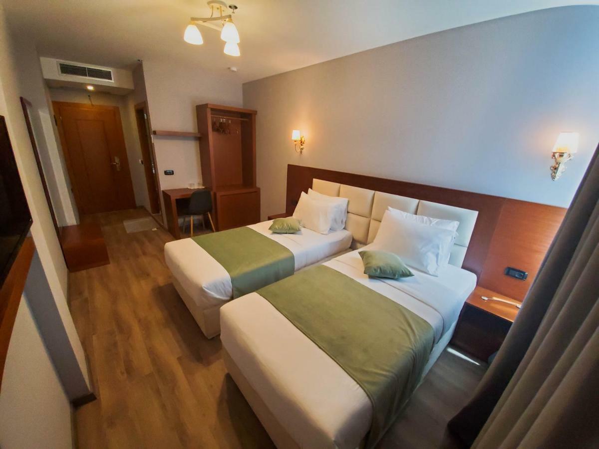 Albanopolis Hotel Τίρανα Εξωτερικό φωτογραφία