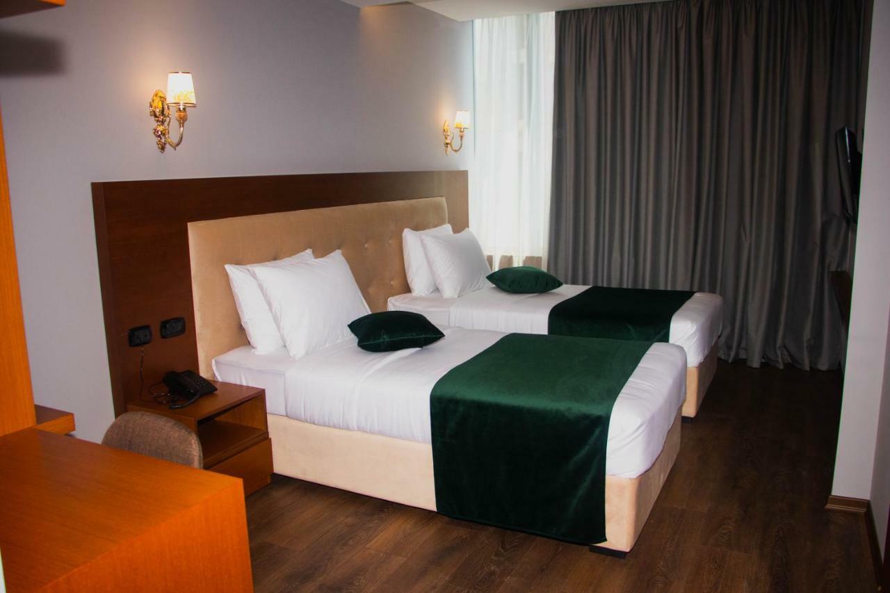 Albanopolis Hotel Τίρανα Εξωτερικό φωτογραφία
